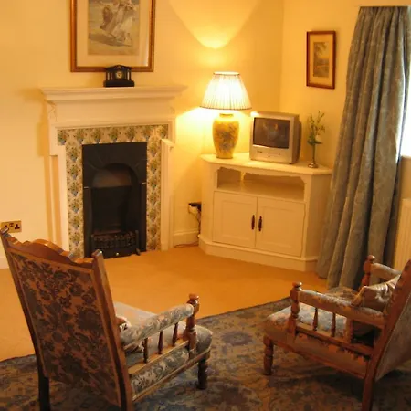 Couette-café Beechmount Country House 5*