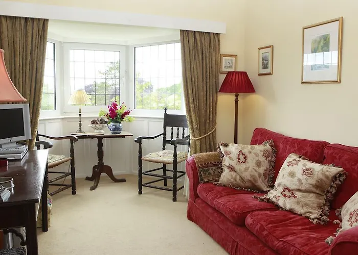 Beechmount Country House Bed & Breakfast 5*